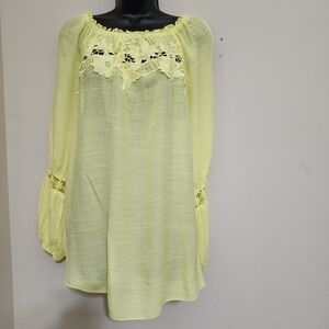 MELISSA PAIGE size Large Off Shoulder Slit Sleeve Floral Lace Top Spring Yellow